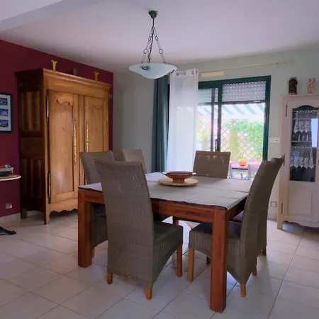 Vakantiehuis Ti Kerbiniou - Maison Familiale - Remparts A 600 M